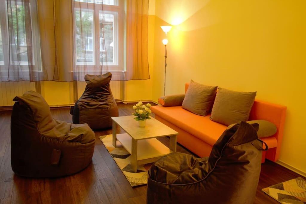 Comfort 2Bedrooms Quite Place!-Vinohrady Prague Exterior photo